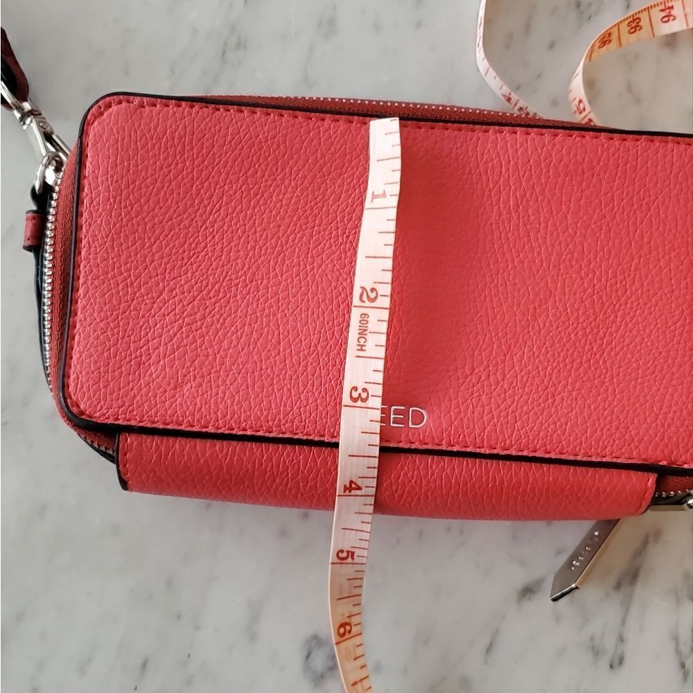 Reed - Crossbody Bag - Picture 7 of 7